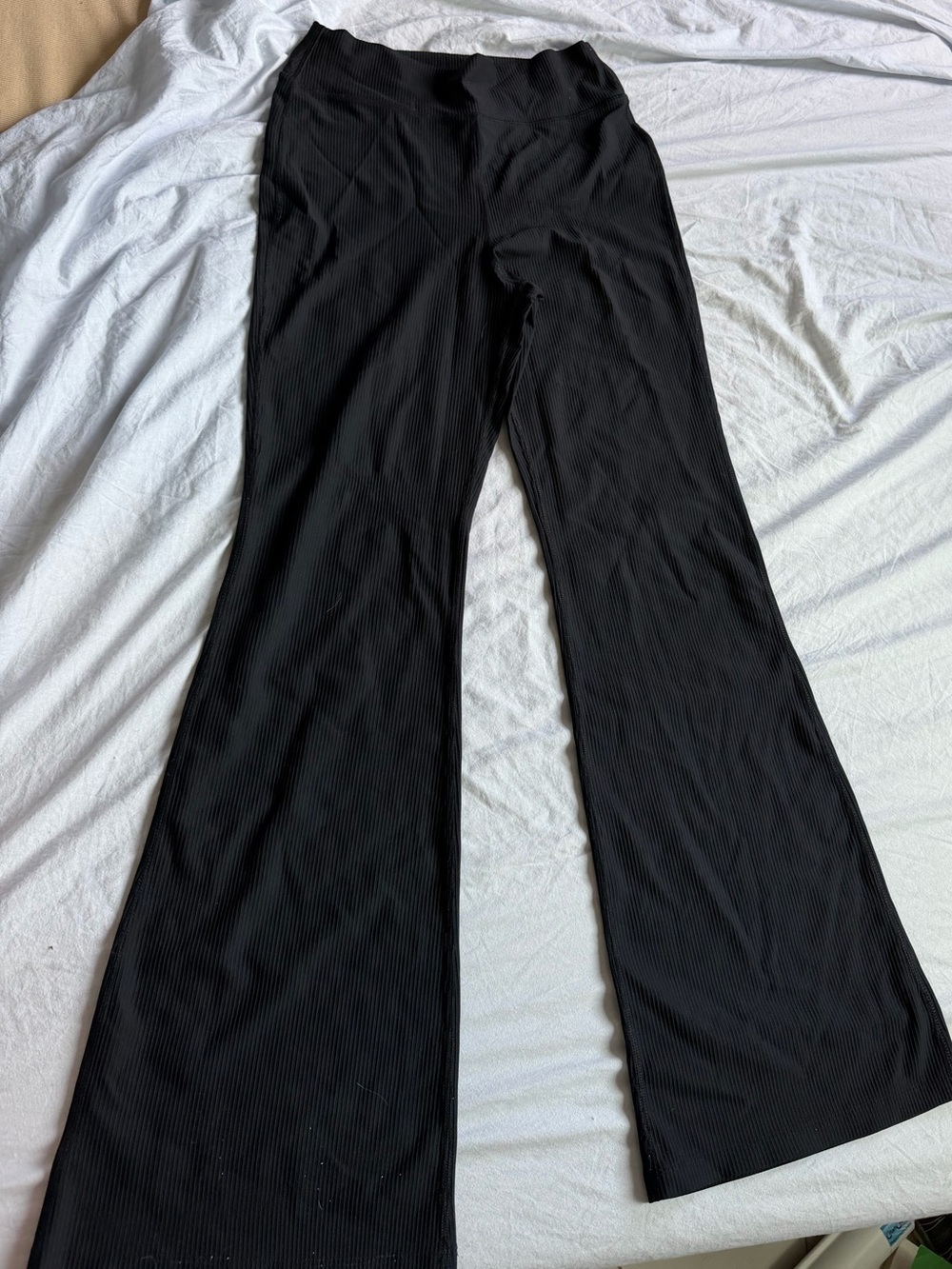 Old Navy Black Ribbed Flared Leggings for Women